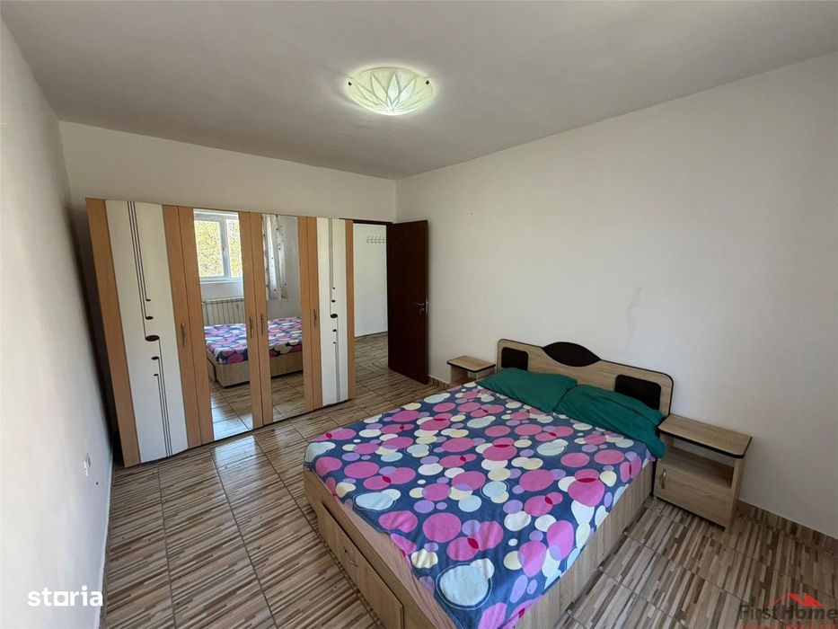 Garsoniera de vanzare, etaj 4, zona Capela