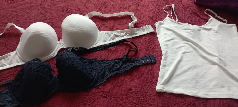 Чорапогащници, чорапи, потниче и боди