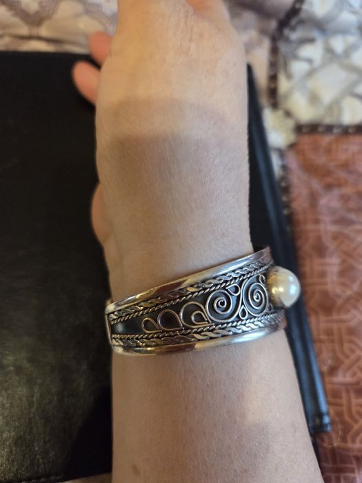 Продается серебряный  блезик браслет