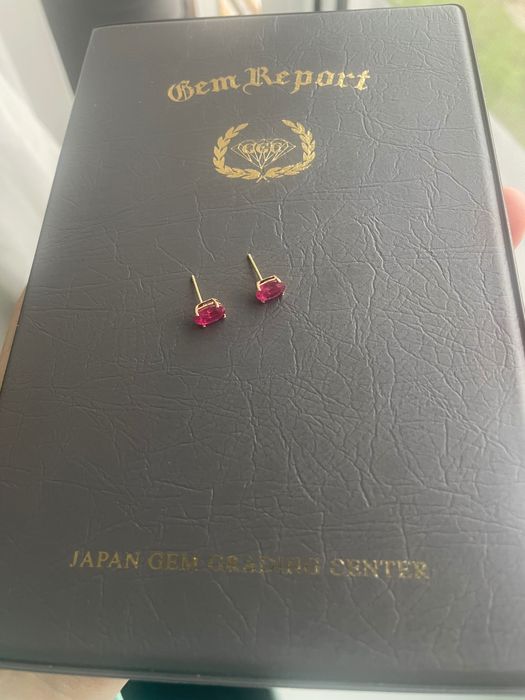 Cercei din aur 18k cu rubine naturale