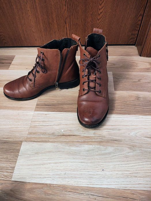 Ghete botine piele nr 38 fete