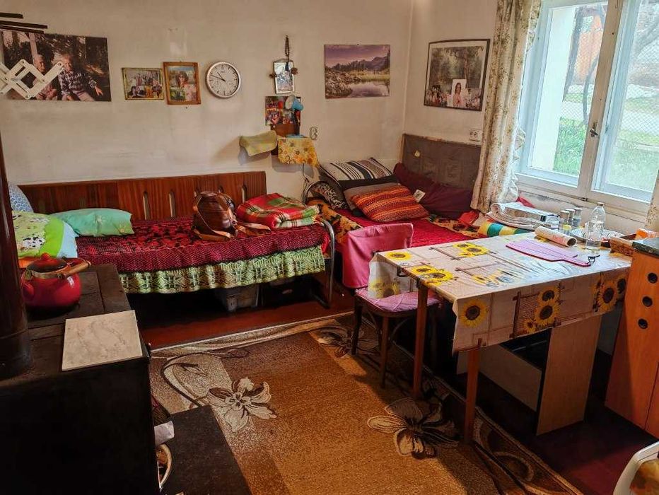продавам къща в с.Борима, община Троян