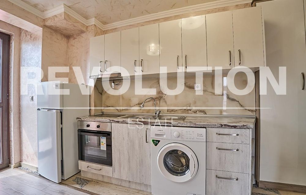 Дава се под наем Едностаен апартамент в Пловдив, Христо Смирненски - 30 кв.м за 350 € - Снимка #2