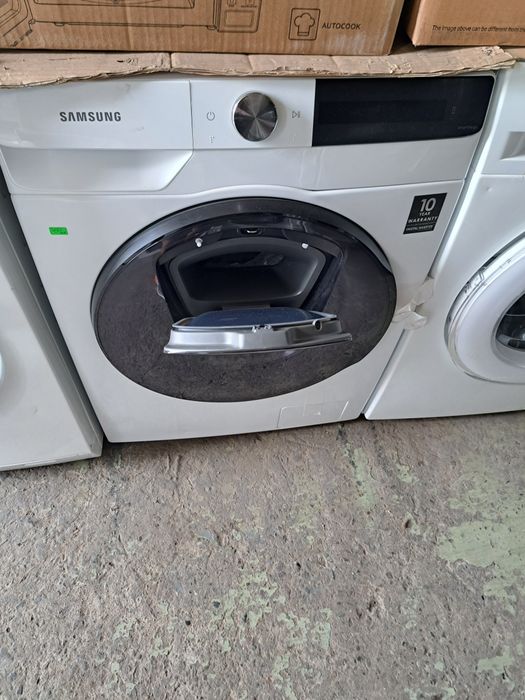 Нова 8 кг инверторна пералня SAMSUNG QuickDrive 7000-serie WW8T754