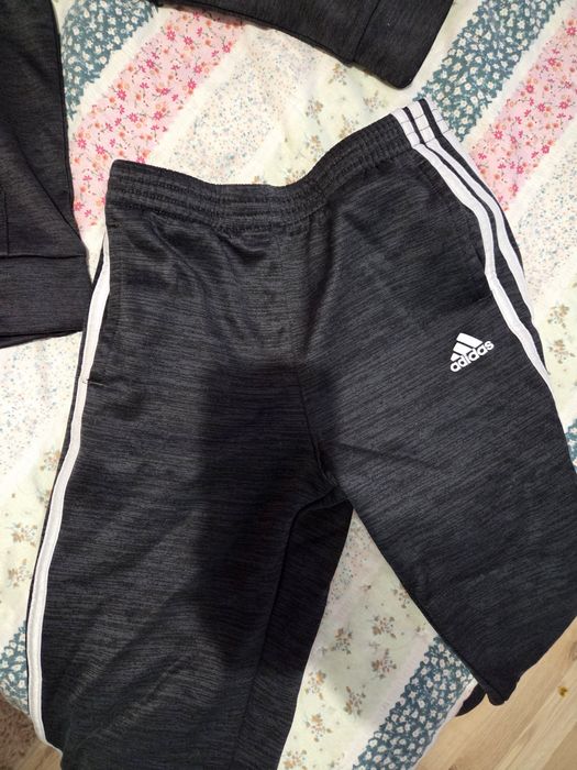Adidas анцунг за момче комплект оргинален