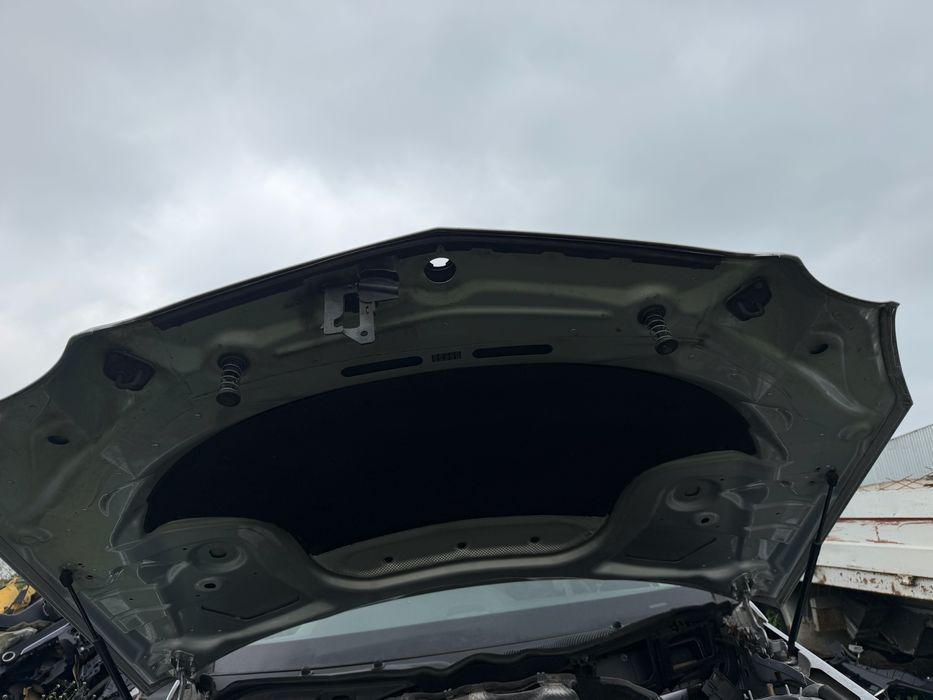 Преден капак Mercedes benz E class W212 мерцедес е класа в212