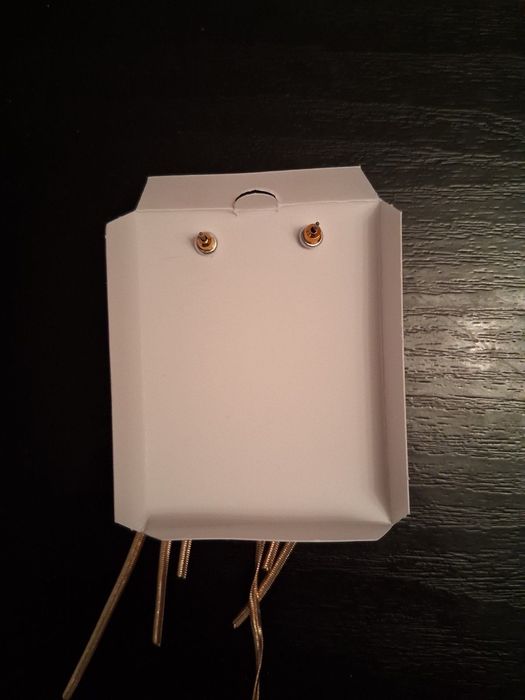 Обици златист тон