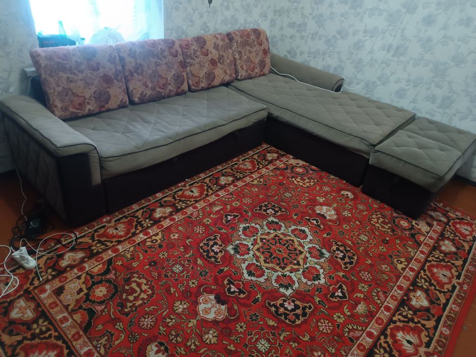 Yumshoq mebel holati yaxshi