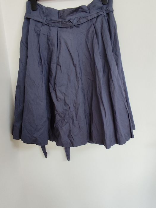 H&M fusta cu pliuri