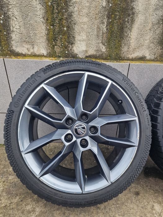 Jante OEM Skoda/WW  RS+Cauciucuri Continental WinterContact 225/40 R18