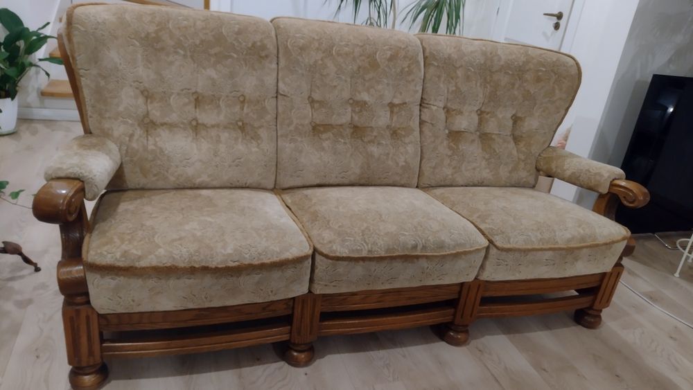 Canapea2 și 3locuri și măsuță cafea