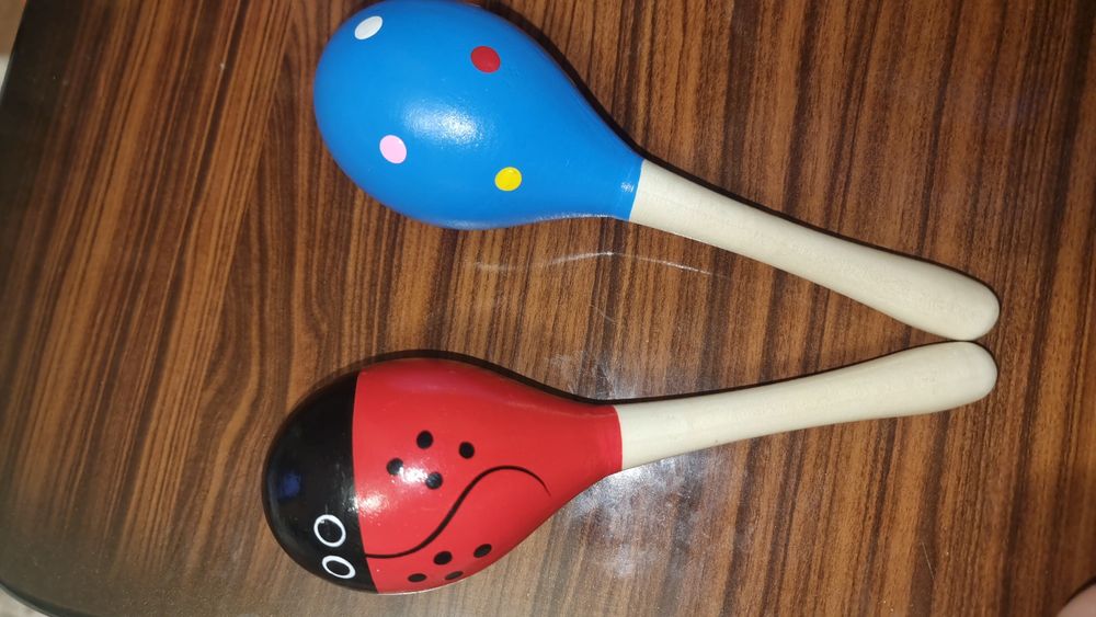 Shiqildoqlar chaqaloqlar uchun ekologik toza yog'ochdan ishlangan