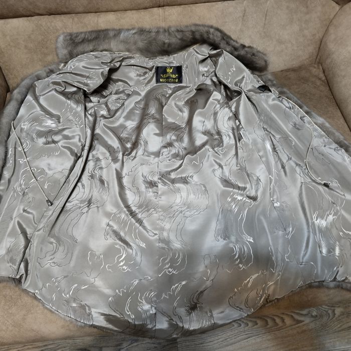 Женские наряды разные