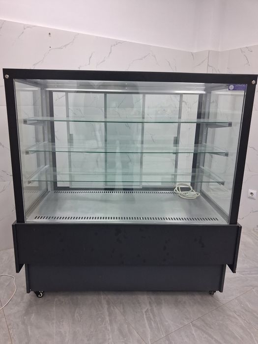 Холодильник-витрина
