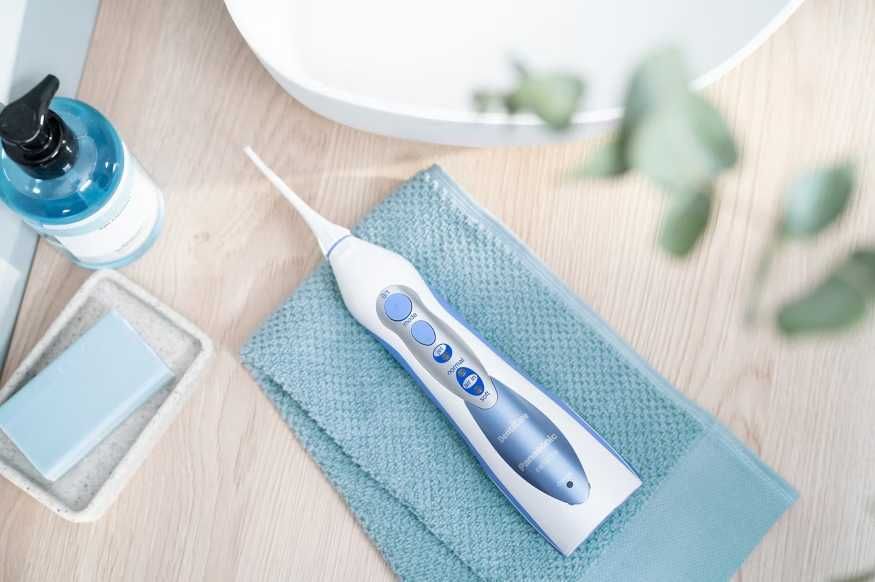 Орален душ Panasonic DentaCare ЕW1211