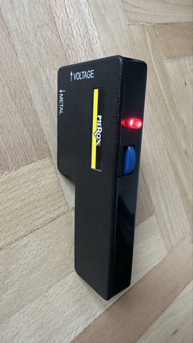 Detectoare metal, voltaj