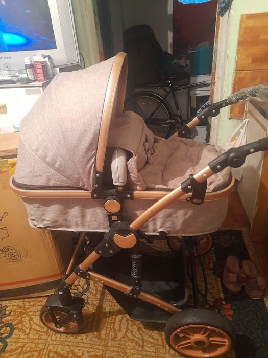 Коляска новый тог есть