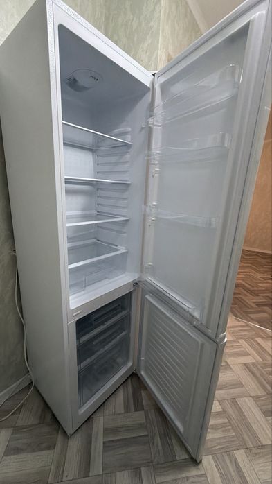 Продам новый холодильник