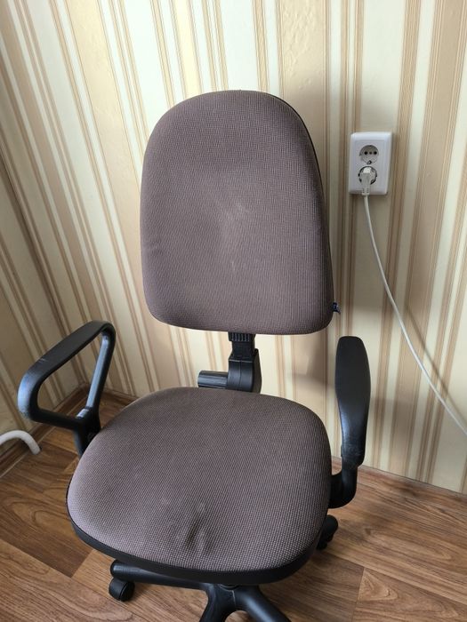 Компьютерное кресло