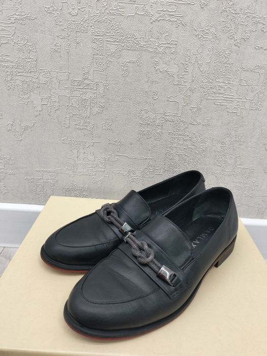 Продам кожаные лоферы