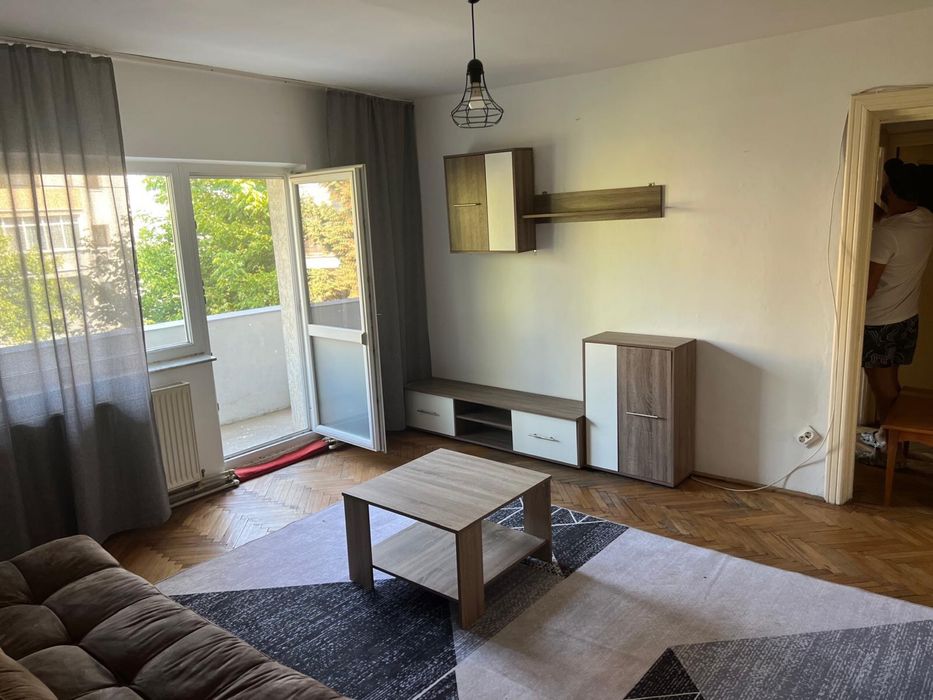Inchiriez apartament 2 camere