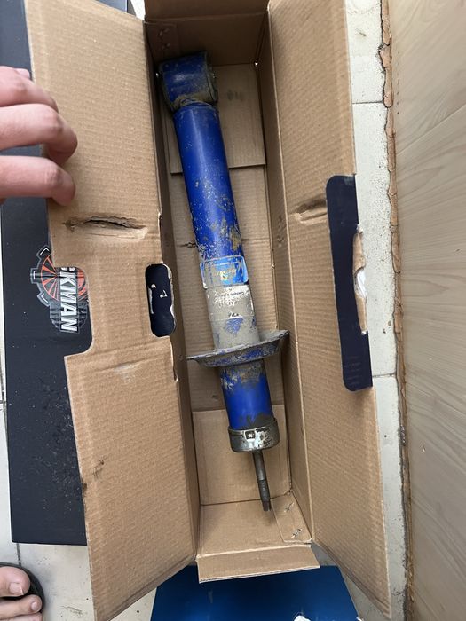 Продам задние стойки Demfi