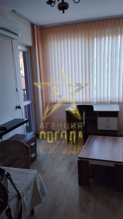 Дава се под наем Тристаен апартамент в Пловдив, Кършияка - 90 кв.м за 450 € - Снимка #2