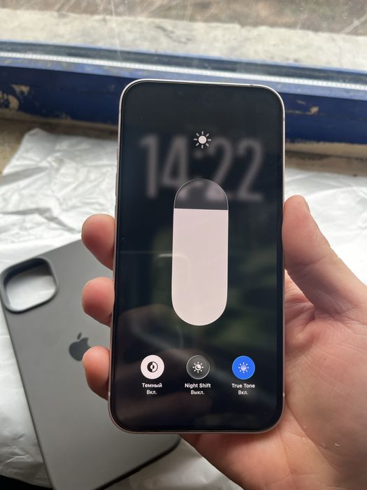 Айфон 13 оригинал каробка нет ток обмен