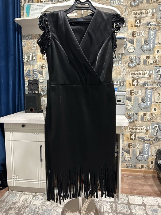 Платья б/у в хорошем состоянии