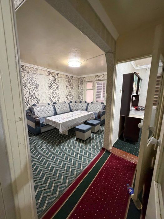 Киргили Мумтоз туйхона якинида 4/4 этаж 2 хона уй ижарага берилади