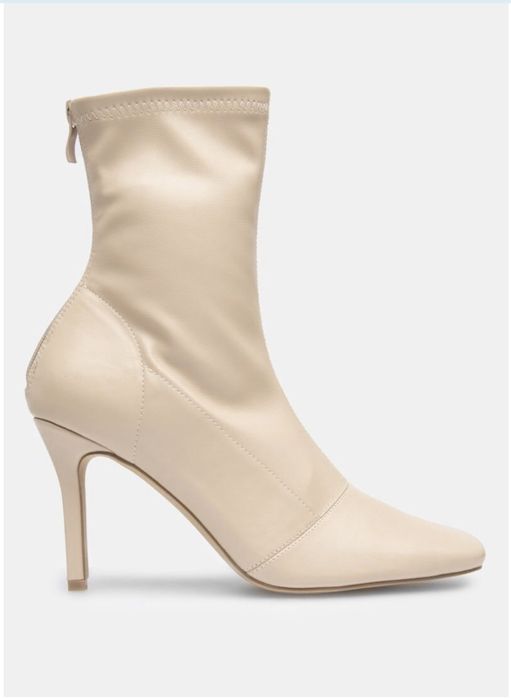 DeeZee - Botine bej cu toc