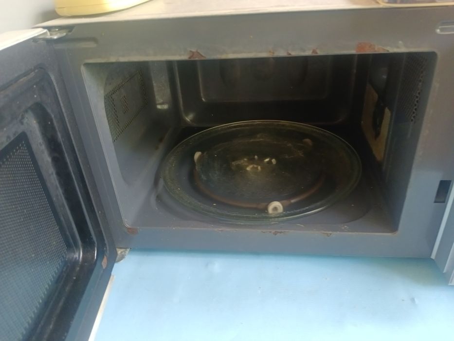 Микроволновая печь Артель