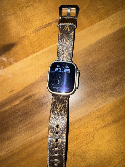 Apple Watch Ultra 49mm Titanium GPS+Cellular