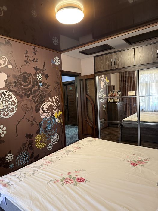 Сдаётся квартира ц5 3/2/4/ всё есть цена 700уе освободится 15 марта