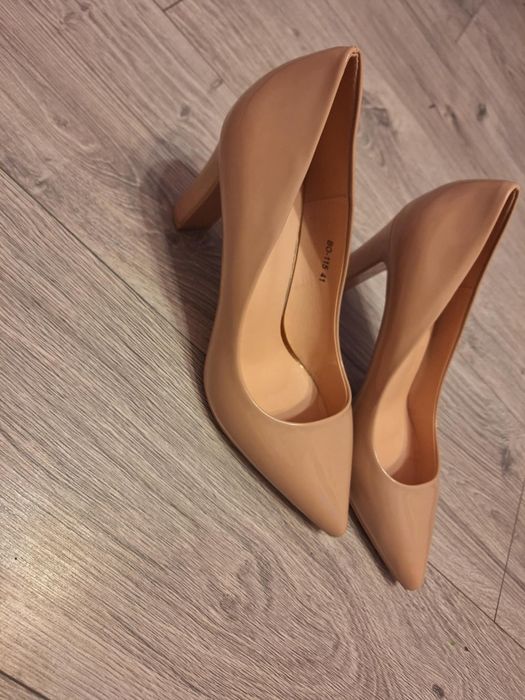 Официални обувки