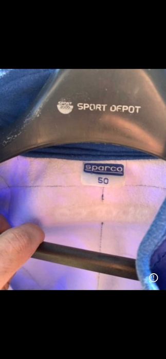 Спортен екип Sparco