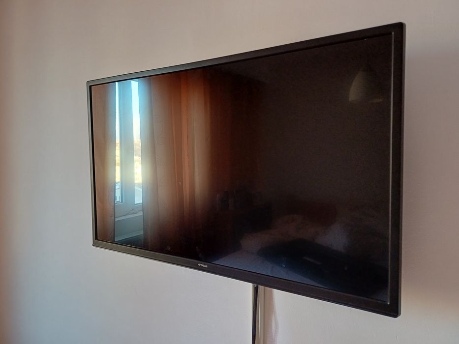 Tv led Hitachi diagonala 81