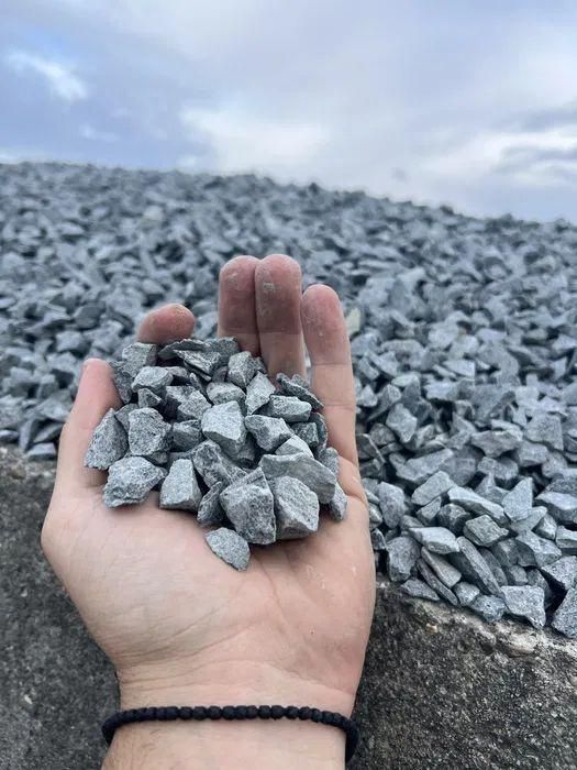 Piatra ornamentală decorativă amenajări granit calcar