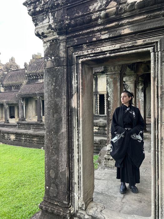 Продается кимоно, тройка, в черном цвете