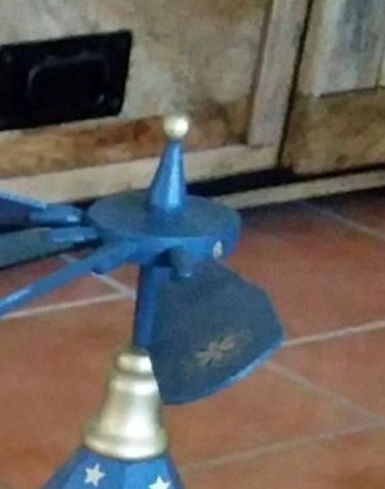 Carusel-piramidă craciun pictat manual cu lumânări