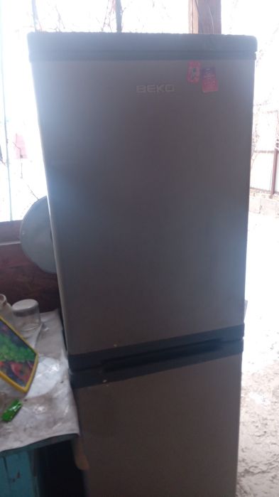 Продам холодильник