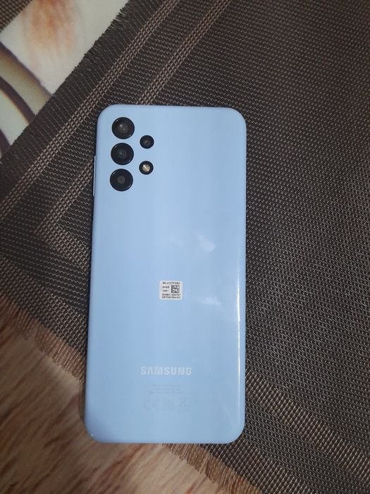 Vând samsung a13