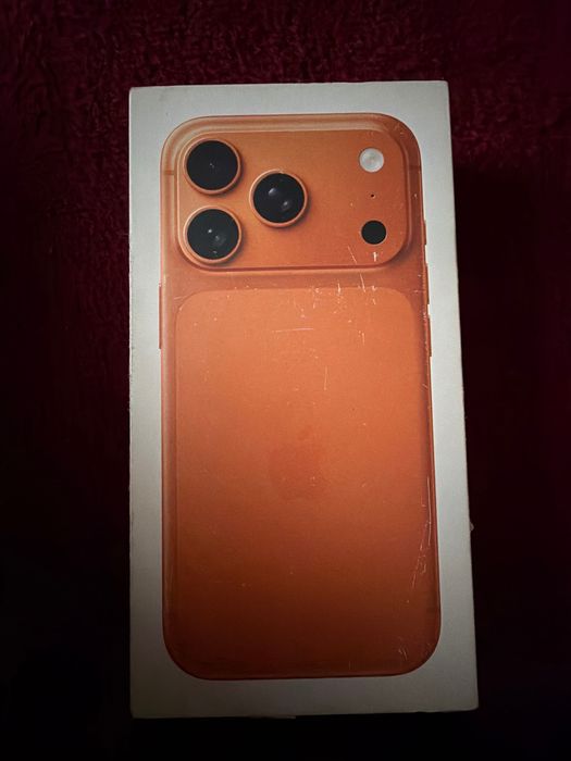 iPhone 17 pro  с гарантией , не вскрытый