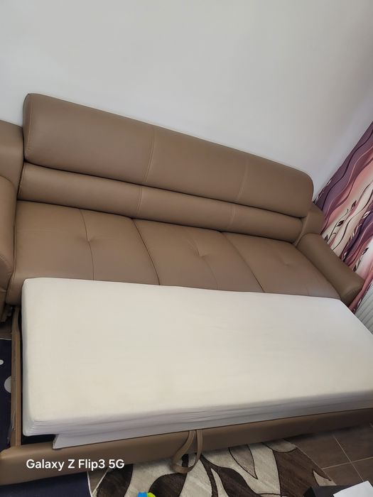 De vanzare canapea extensibila ca nouá