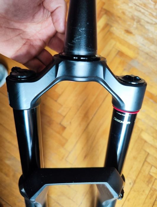Furca Noua pe aer Rockshox ZEB SELECT 29' cursa 150 mm 0 km de pe E-bike Nou, gat foarte larg jos tapered 45.5 mm
