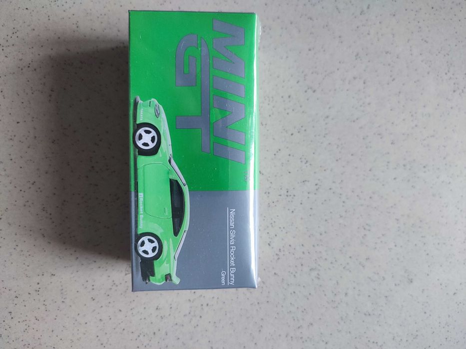 Tarmac Works, Poprace, Tomica
