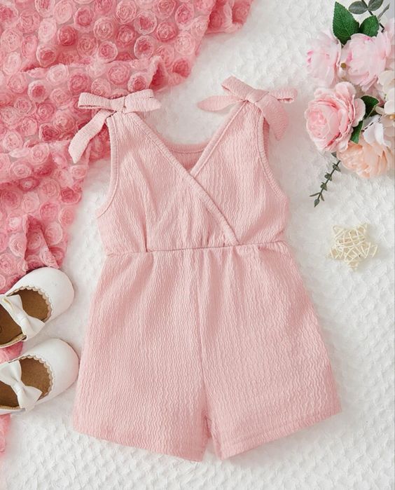 Дрешки за момиче по 9лв.