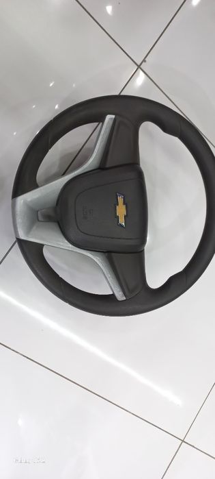 Продам руль от кобальт