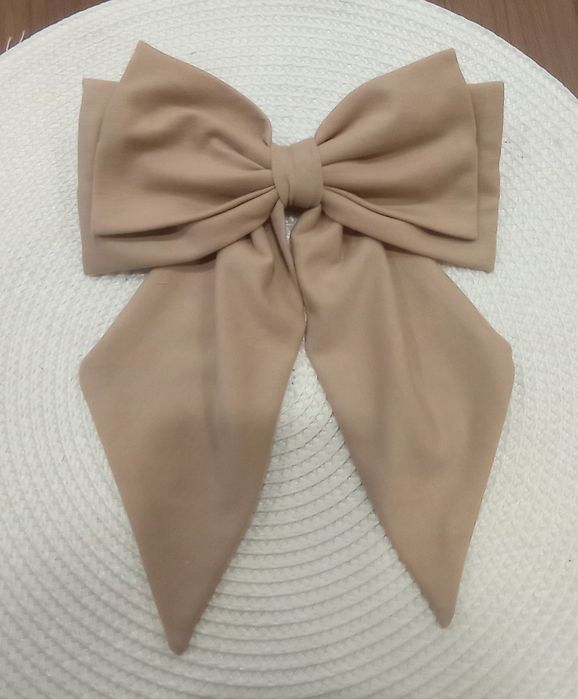 Красиви панделки шноли