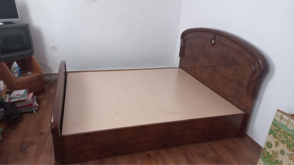 Кровать спальный